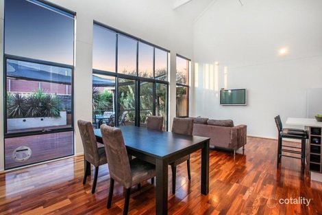 Property photo of 4 Edinburgh Lane Caroline Springs VIC 3023
