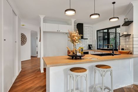 Property photo of 11 Hickory Court Bushland Beach QLD 4818