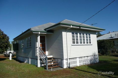 8 James St, Oakey, QLD 4401