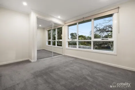 Property photo of 5 Wilde Court Mooroolbark VIC 3138