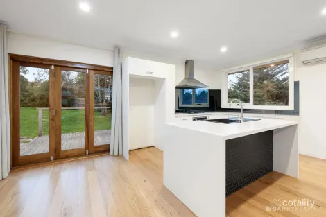 Property photo of 5 Wilde Court Mooroolbark VIC 3138