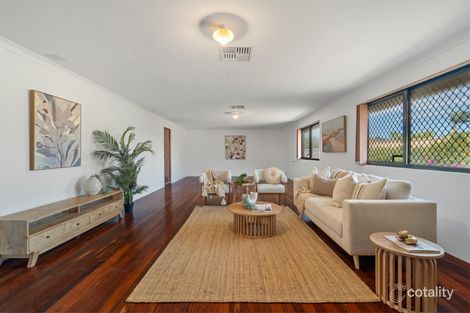 34 Strawberry Dr, Seville Grove, WA 6112