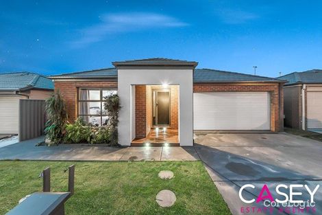 Property photo of 19 Stark Circuit Cranbourne East VIC 3977