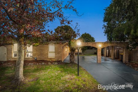 Property photo of 20 Galahad Crescent Glen Waverley VIC 3150