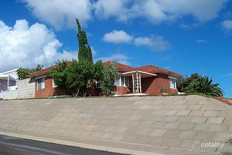 4 Adam St, Beresford, WA 6530