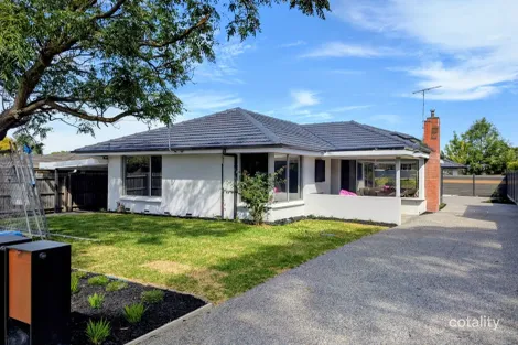 Property photo of 48 Deschamp Crescent Rowville VIC 3178