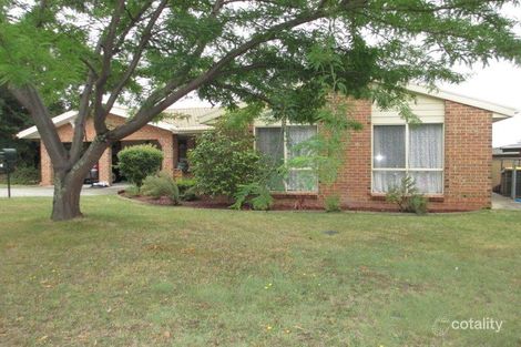 1 Helen Mayo Cres, Bonython, ACT 2905