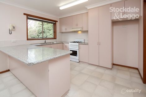 Property photo of 2 Templeton Crescent Pakenham VIC 3810