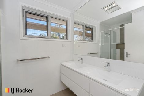 Property photo of 4 Phoenix Place Giralang ACT 2617
