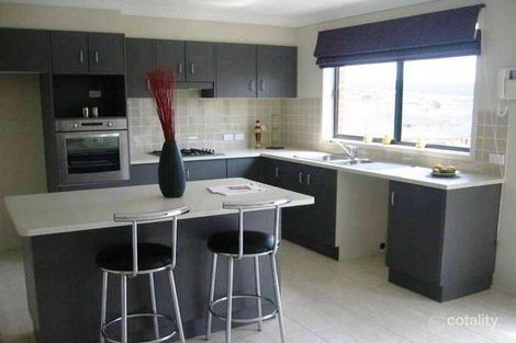 Property photo of 44 Eucumbene Avenue Flinders NSW 2529