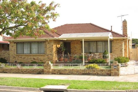 2 Emerald Dr, Springvale, VIC 3171