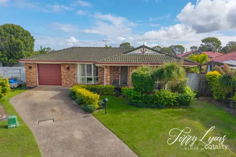 Property photo of 6 Solo Court Beachmere QLD 4510