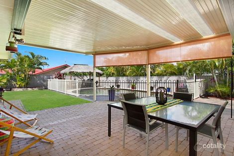 17 Redleaf Ct, Burleigh Waters, QLD 4220
