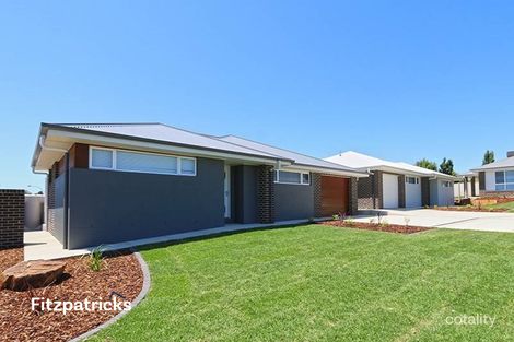 Property photo of 15 Pooginook Place Bourkelands NSW 2650
