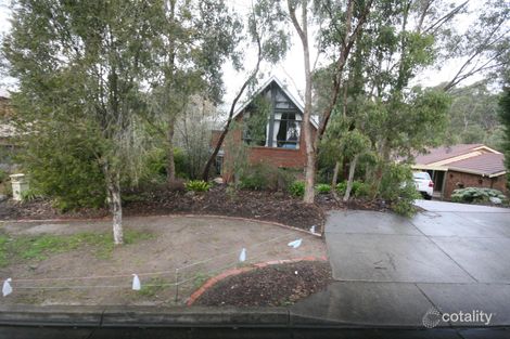 40 Braden Brae Dr, Warranwood, VIC 3134