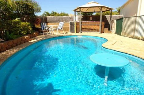 Property photo of 4 Crestbrook Glen Molendinar QLD 4214