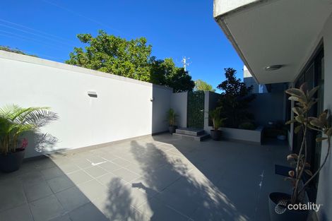 Property photo of 1/35 Clarence Road Indooroopilly QLD 4068