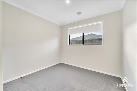 Property photo of 10 Cascarilla Street Aintree VIC 3336