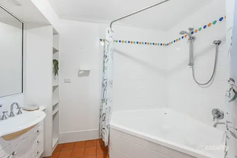 Property photo of 34 Knockator Crescent Centenary Heights QLD 4350