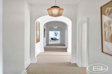 Property photo of 4 Bayview Terrace Ascot Vale VIC 3032