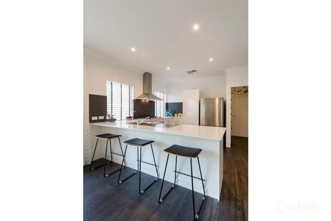 Property photo of 10 Canopy Circuit Forrestfield WA 6058