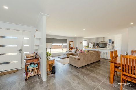 Property photo of 29 Mistral Crest Glenfield WA 6532