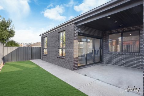 Property photo of 9 Guava Street Kalkallo VIC 3064