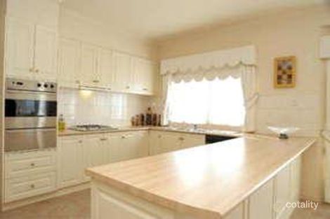 Property photo of 13 Bedingham Drive Hillside VIC 3037