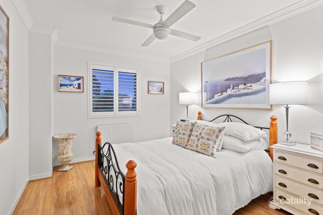 Property photo of 97 Sandhurst Boulevard Sandhurst VIC 3977