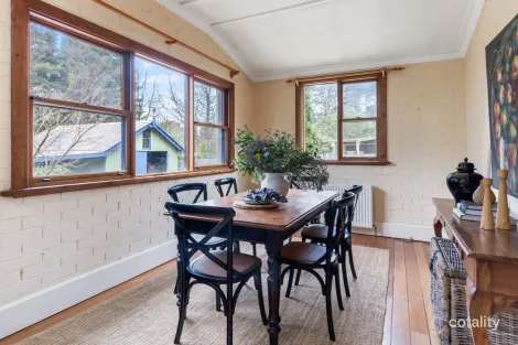 Property photo of 122 Govetts Leap Road Blackheath NSW 2785