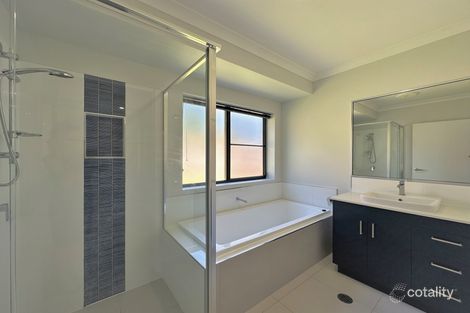 Property photo of 81 Trader Crescent Cannonvale QLD 4802