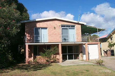 30 Yarrong Rd, Point Lookout, QLD 4183