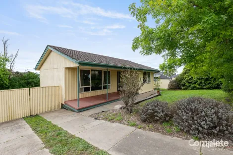 33 Hayes Cres, Mount Gambier, SA 5290