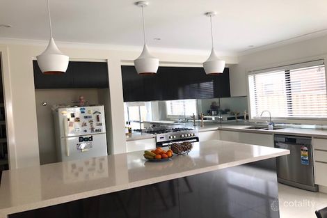 Property photo of 30 Motion Drive Mount Duneed VIC 3217