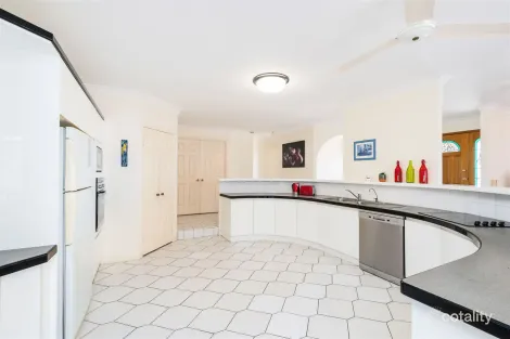 Property photo of 32 Jacobsen Outlook Urraween QLD 4655