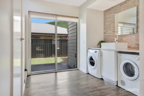 Property photo of 62 Mountain Mist Drive Bright VIC 3741