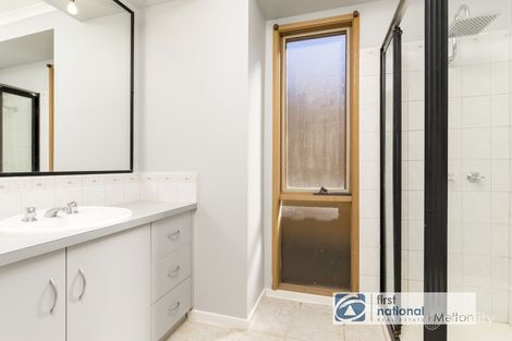 Property photo of 33 Stanley Crescent Brookfield VIC 3338