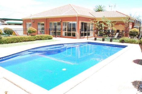 Property photo of 15 Eyre Court Kialla VIC 3631