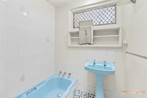 Property photo of 18 Linthorne Way Balga WA 6061