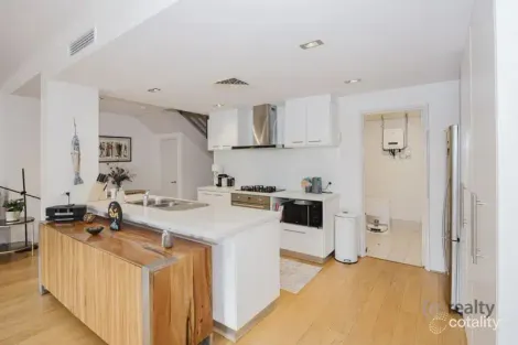 Property photo of 2/27 Noalimba Crescent Bateman WA 6150