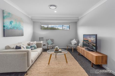 Property photo of 35 Floresta Crescent Cameron Park NSW 2285