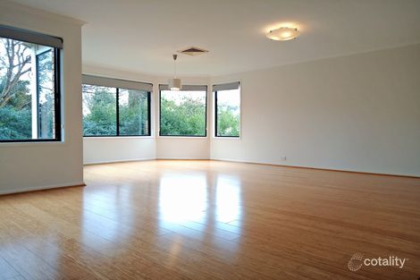 Property photo of 4 Fairview Avenue St Ives Chase NSW 2075
