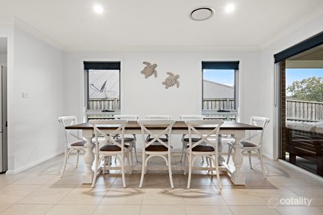 Property photo of 20 Redgum Circuit Aberglasslyn NSW 2320