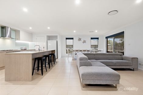 Property photo of 20 Redgum Circuit Aberglasslyn NSW 2320