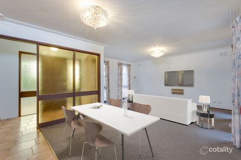 Property photo of 2 Terrell Close Endeavour Hills VIC 3802