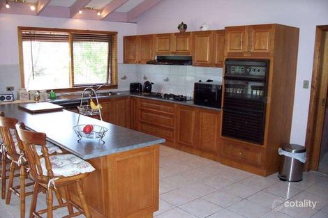 Property photo of 4 Sugarloaf Drive Chirnside Park VIC 3116
