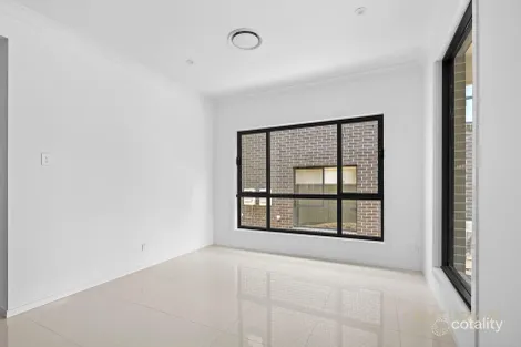 Property photo of 10 Apiary Street Austral NSW 2179