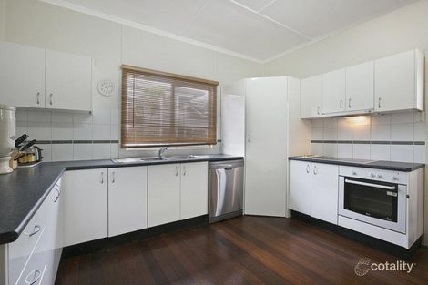 Property photo of 25 Montrose Parade Wynnum West QLD 4178