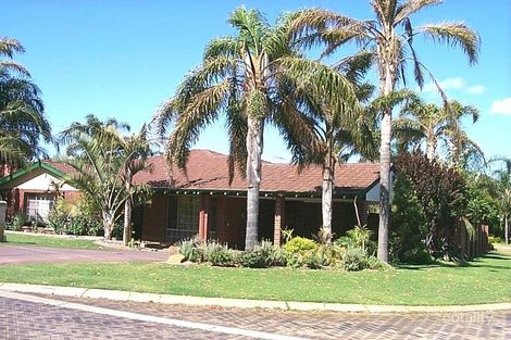 4 Churchlands Ave, Churchlands, WA 6018