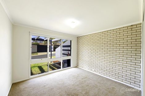 Property photo of 4 Brownlow Place Holt ACT 2615